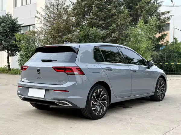 Volkswagen Golf 2023