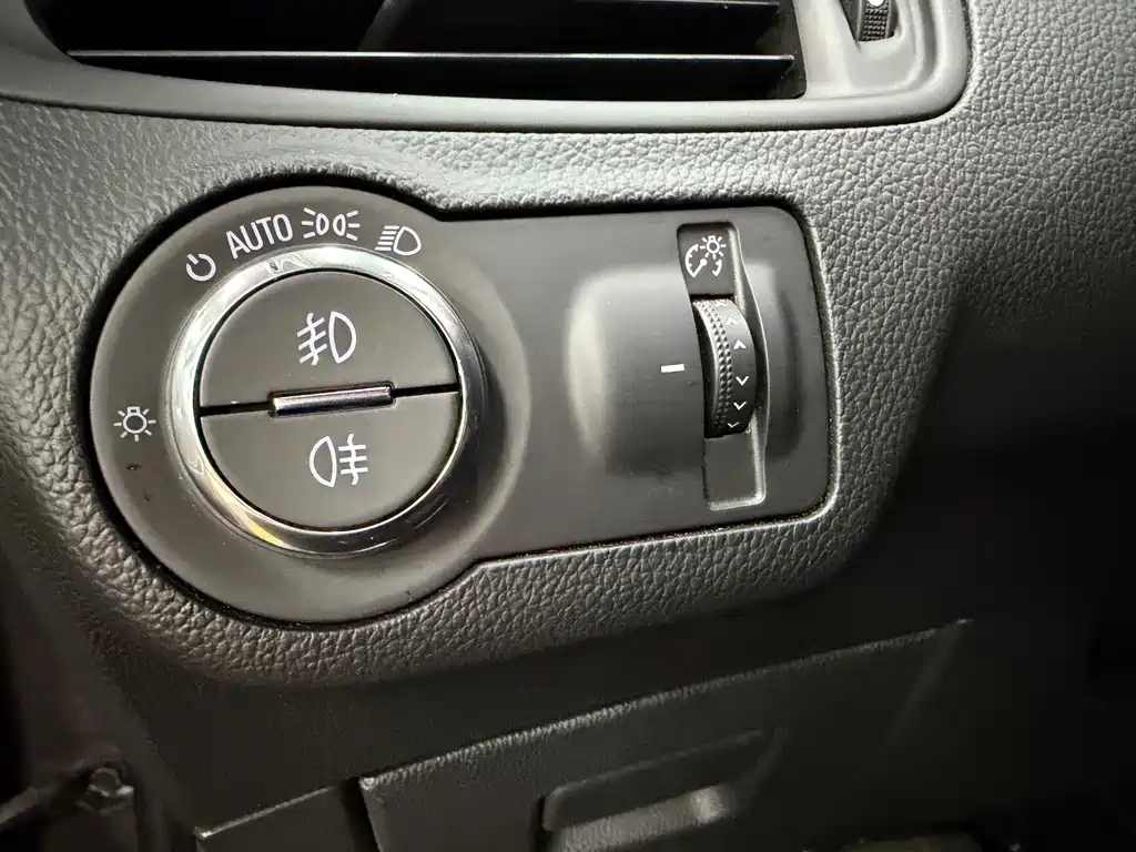 Buick Envision Plus 2017 — фото 15