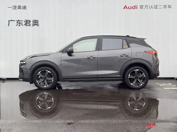 Lynk & Co 06 EM-P 2025