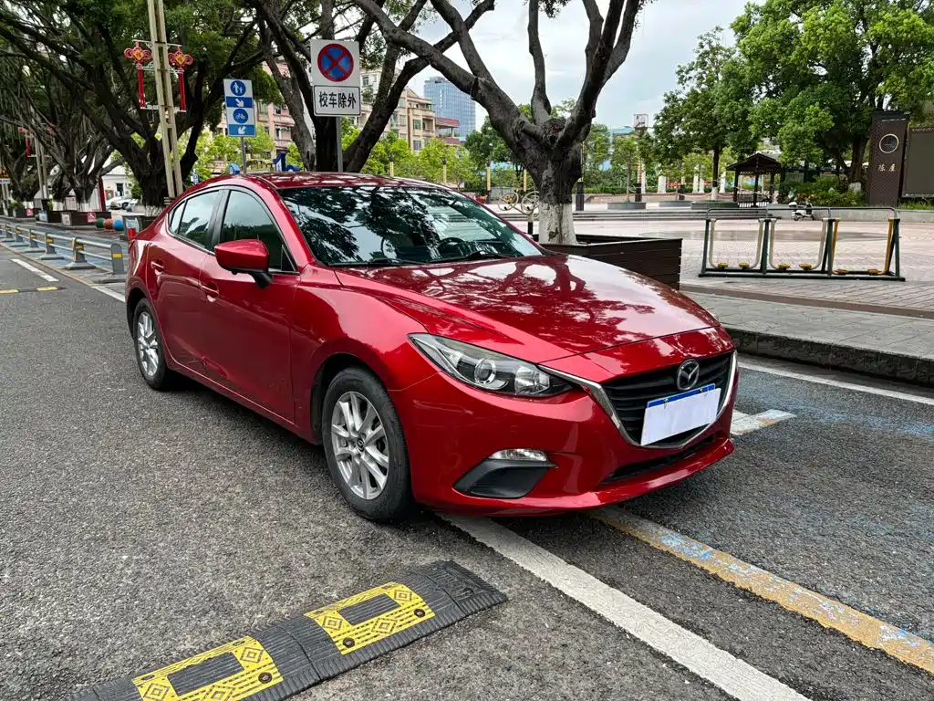 Mazda 3 Axela 2014