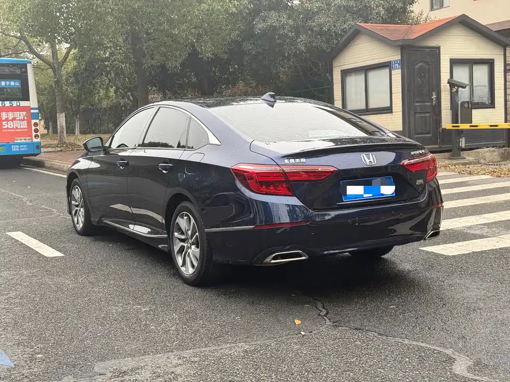 Honda Inspire 2019 — фото 9