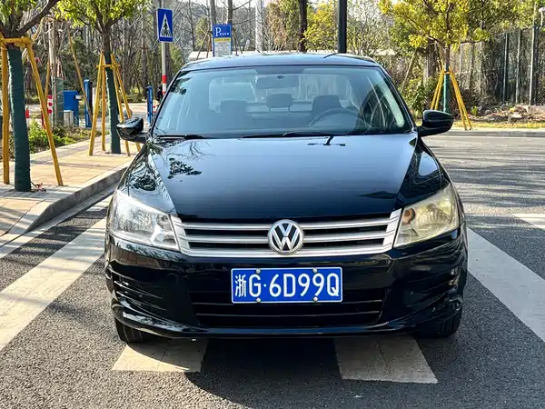 Volkswagen Santana 2013