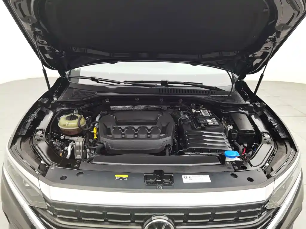 Volkswagen Passat 2023