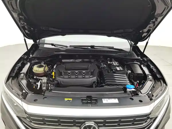 Volkswagen Passat 2023