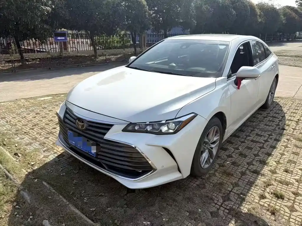 Toyota Avalon 2021 — фото 1