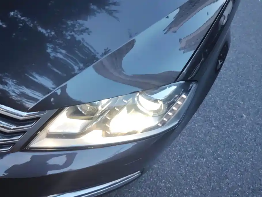 Volkswagen Magotan 2014