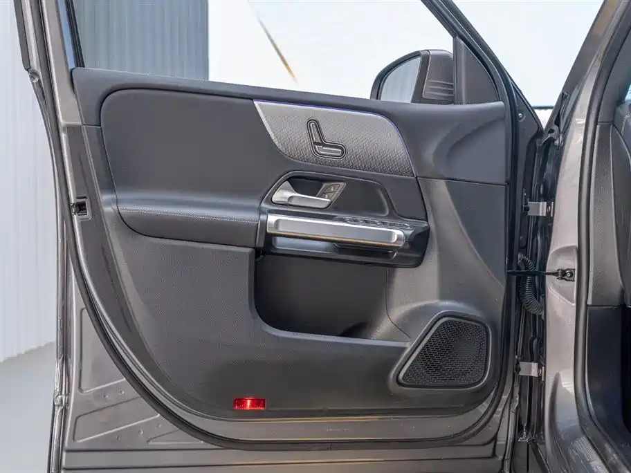 Mercedes-Benz GLB 2022 — фото 19