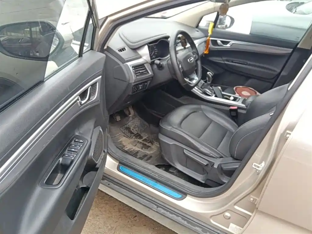 Geely Emgrand GS 2020 — фото 12