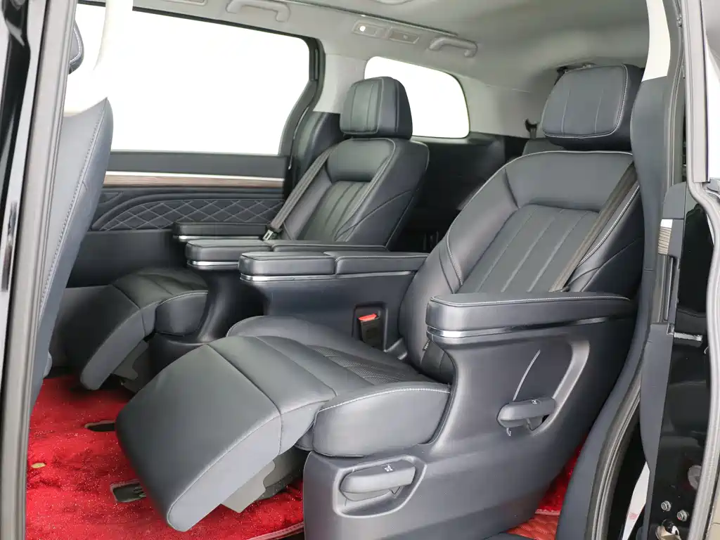 GAC Motor Trumpchi M8 2020 — фото 6