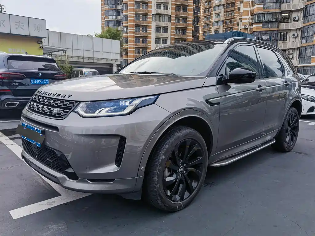 Land Rover Discovery Sport 2022 — фото 1