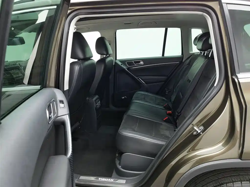 Volkswagen Tiguan 2015 — фото 15