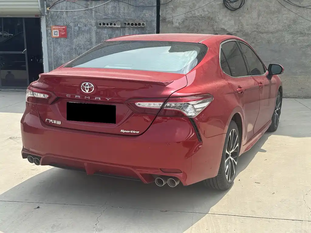 Toyota Camry 2019 — фото 4