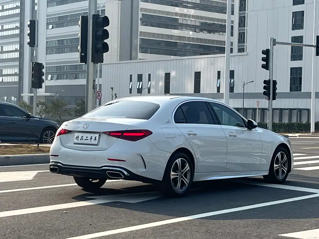 Mercedes-Benz C-Class 2022 — фото 6