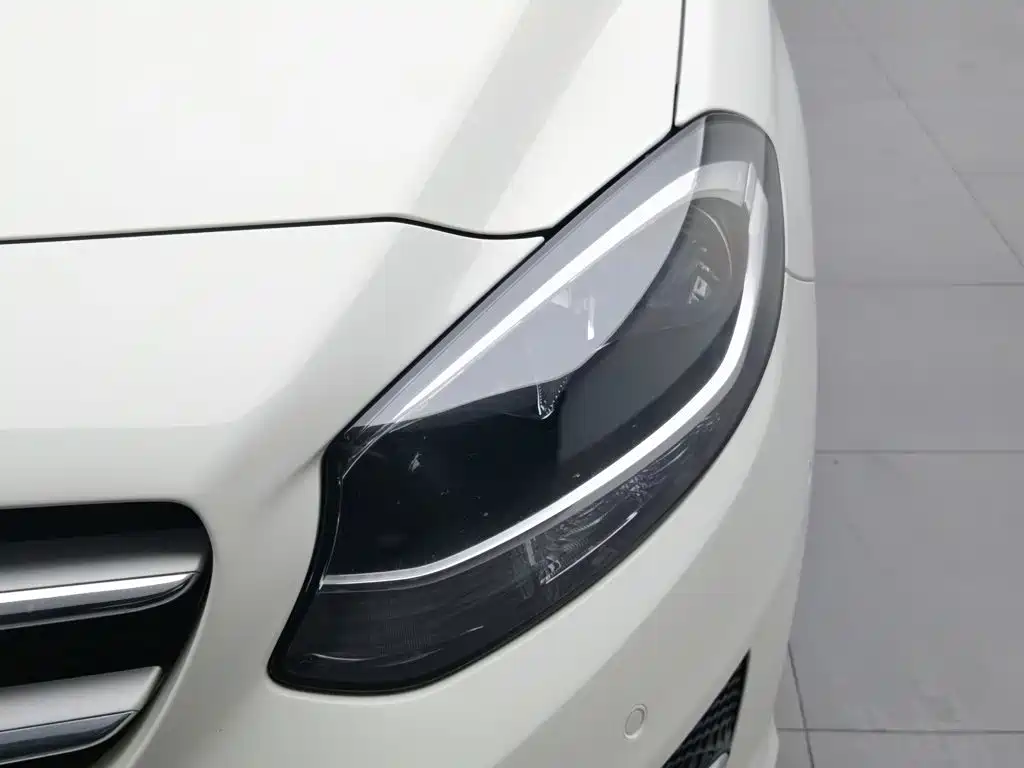 Mercedes-Benz B-Class 2018