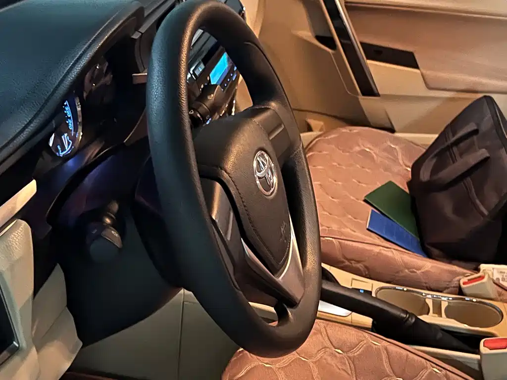 Toyota Corolla 2015 — фото 26