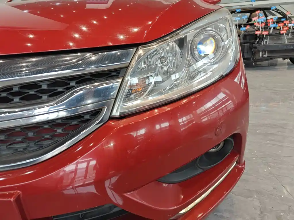 BYD Surui 2015 — фото 18