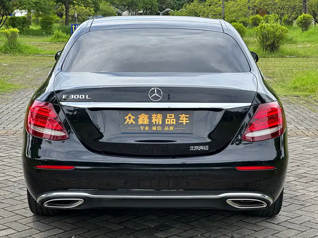 Mercedes-Benz E-Class 2020 — фото 15