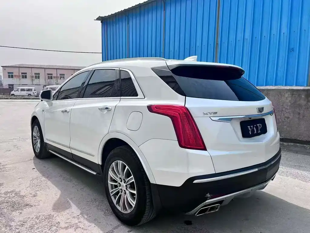 Cadillac XT5 2018 — фото 9