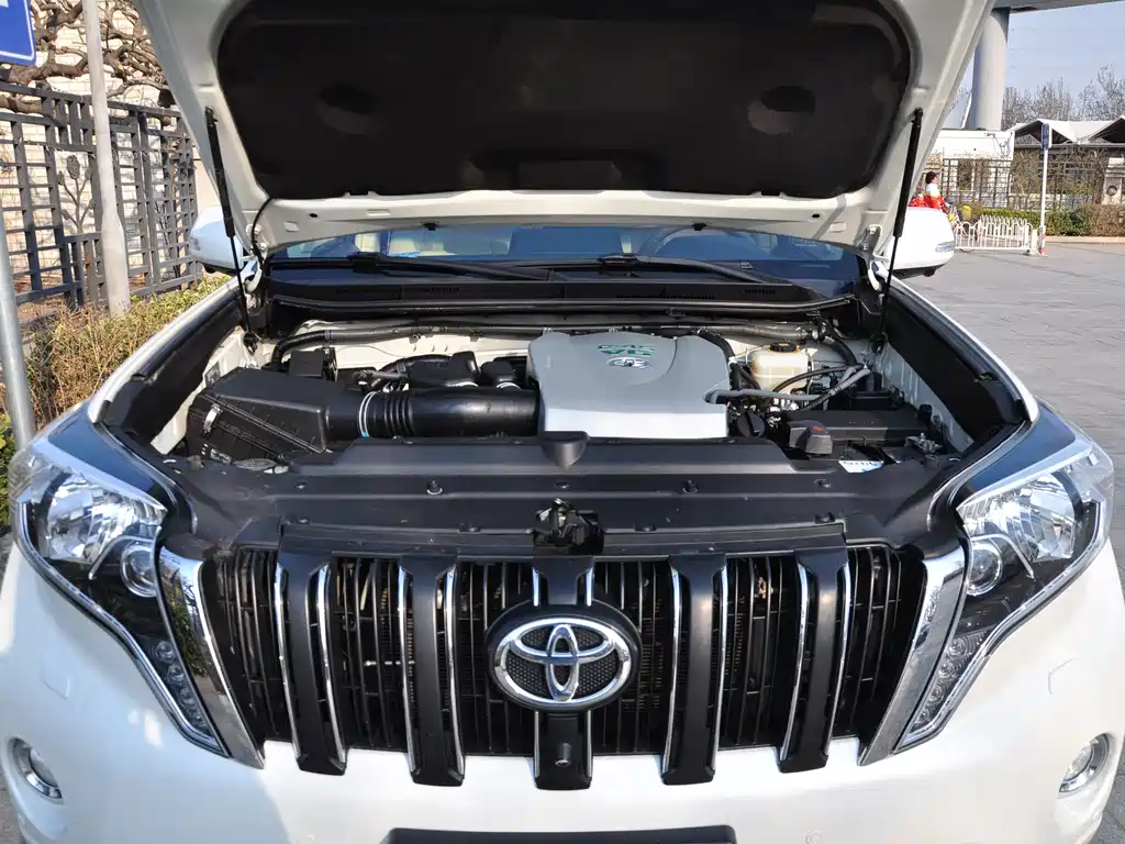 Toyota Prado 2017 — фото 16