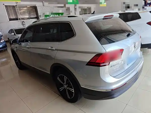 Volkswagen Tiguan L 2020
