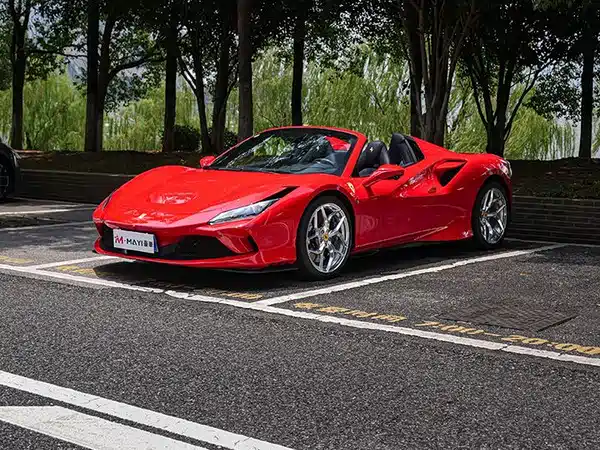 Ferrari F8 2022