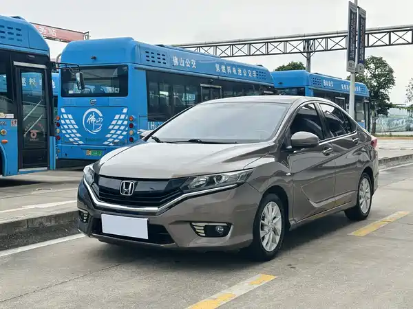 Honda Greiz 2016