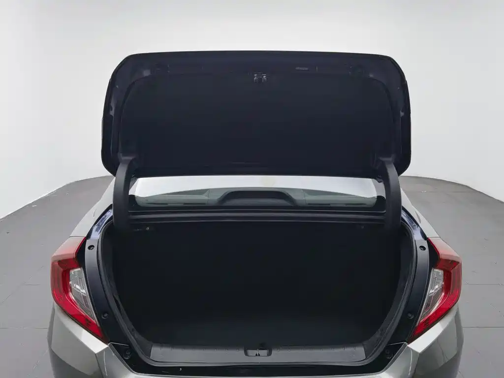 Honda Civic 2020 — фото 16