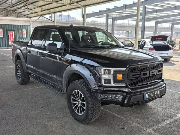 Ford F-150 Raptor 2018