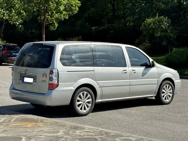 Buick GL8 2013