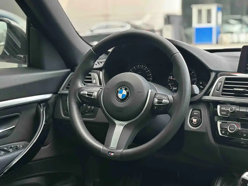 BMW 3 Series GT 2019 — фото 27