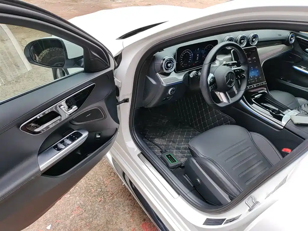 Mercedes-Benz C-Class 2022 — фото 16