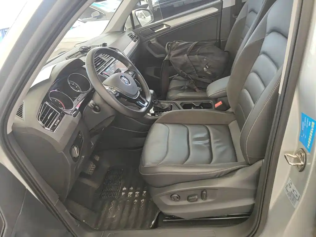Volkswagen Tiguan L 2019 — фото 15