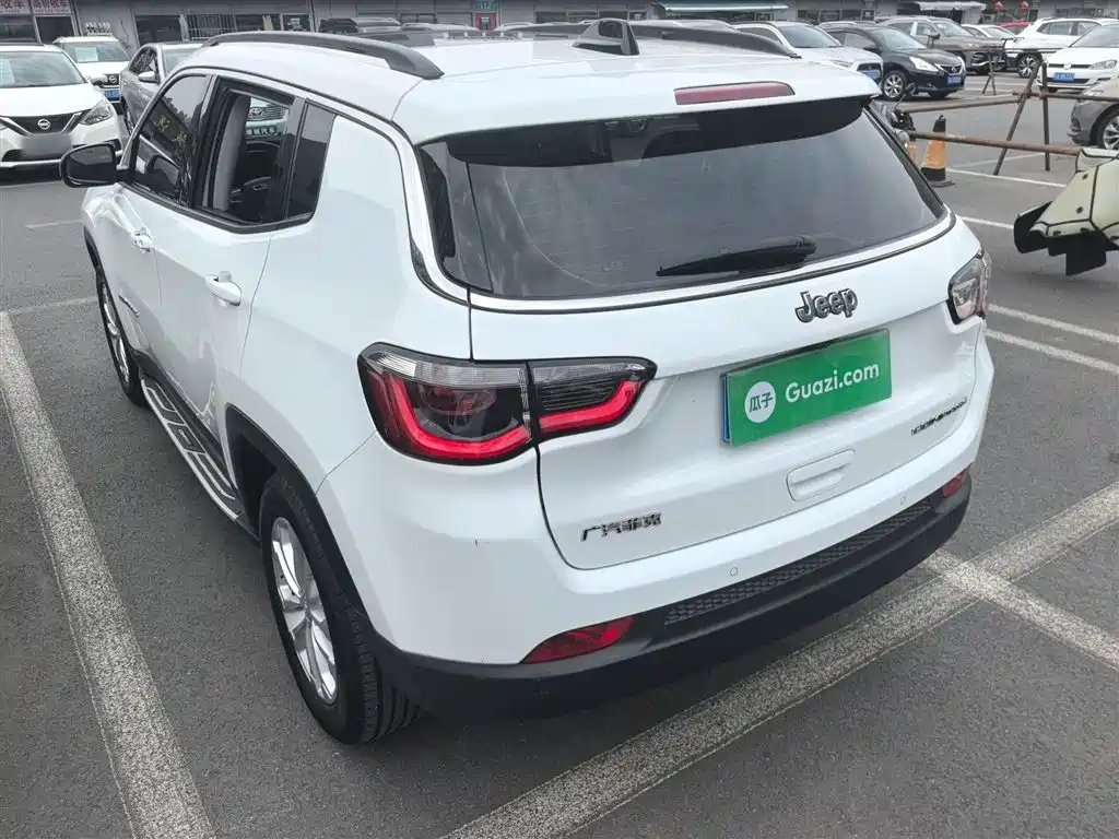 Jeep Compass 2021 — фото 23