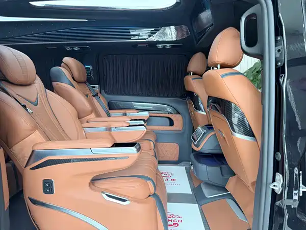Mercedes-Benz Ascend VITO 2025
