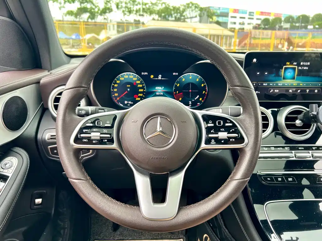 Mercedes-Benz GLC 2020 — фото 15
