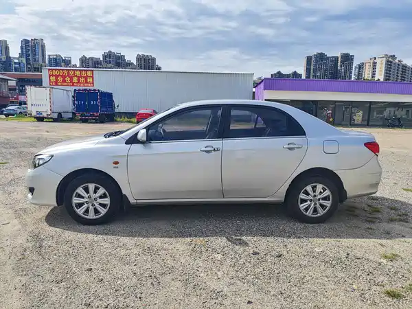 BYD L3 2015