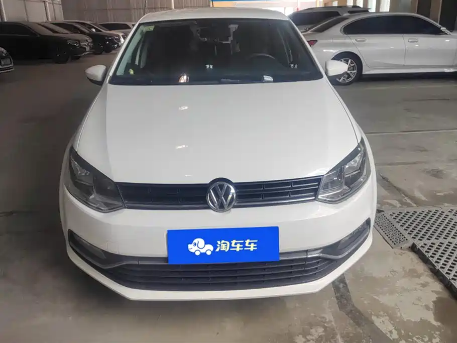 Volkswagen Polo 2015