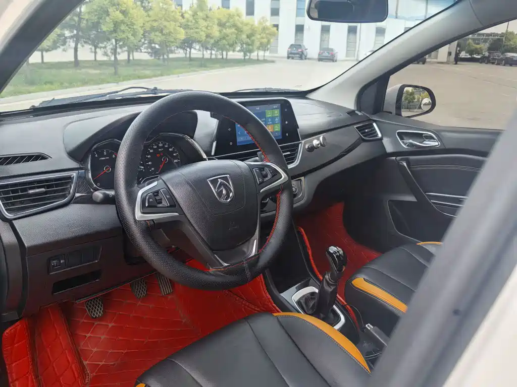Baojun 310 2017