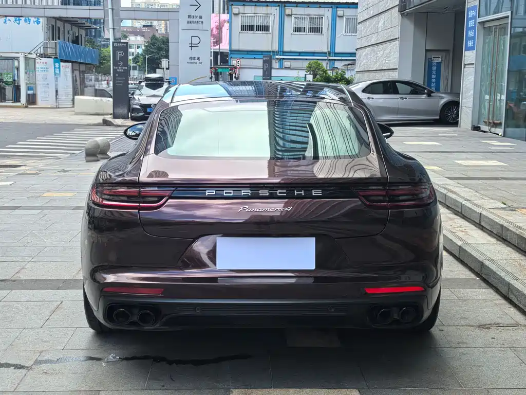 Porsche Panamera 2018 — фото 7