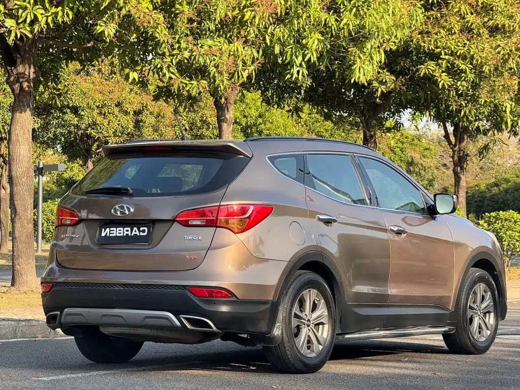 Hyundai Santa Fe 2015 — фото 17