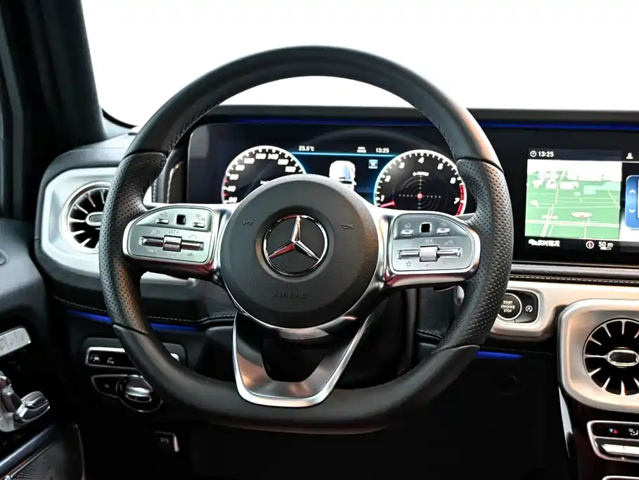 Mercedes-Benz G-Class 2023 — фото 19