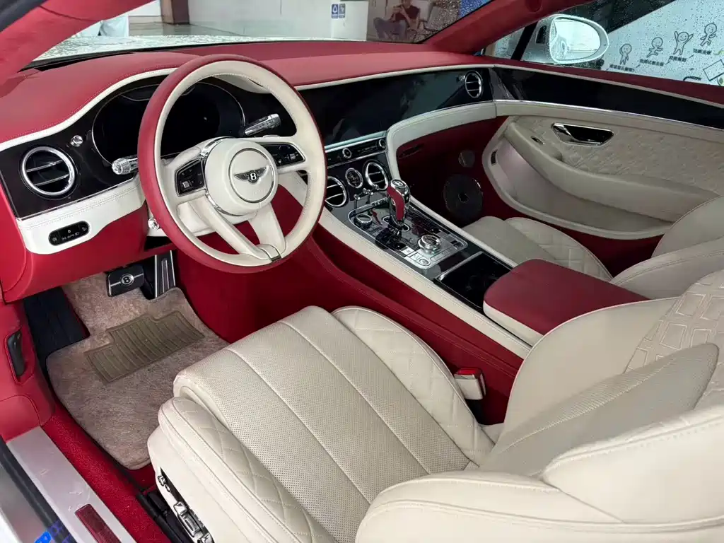 Bentley Continental 2022