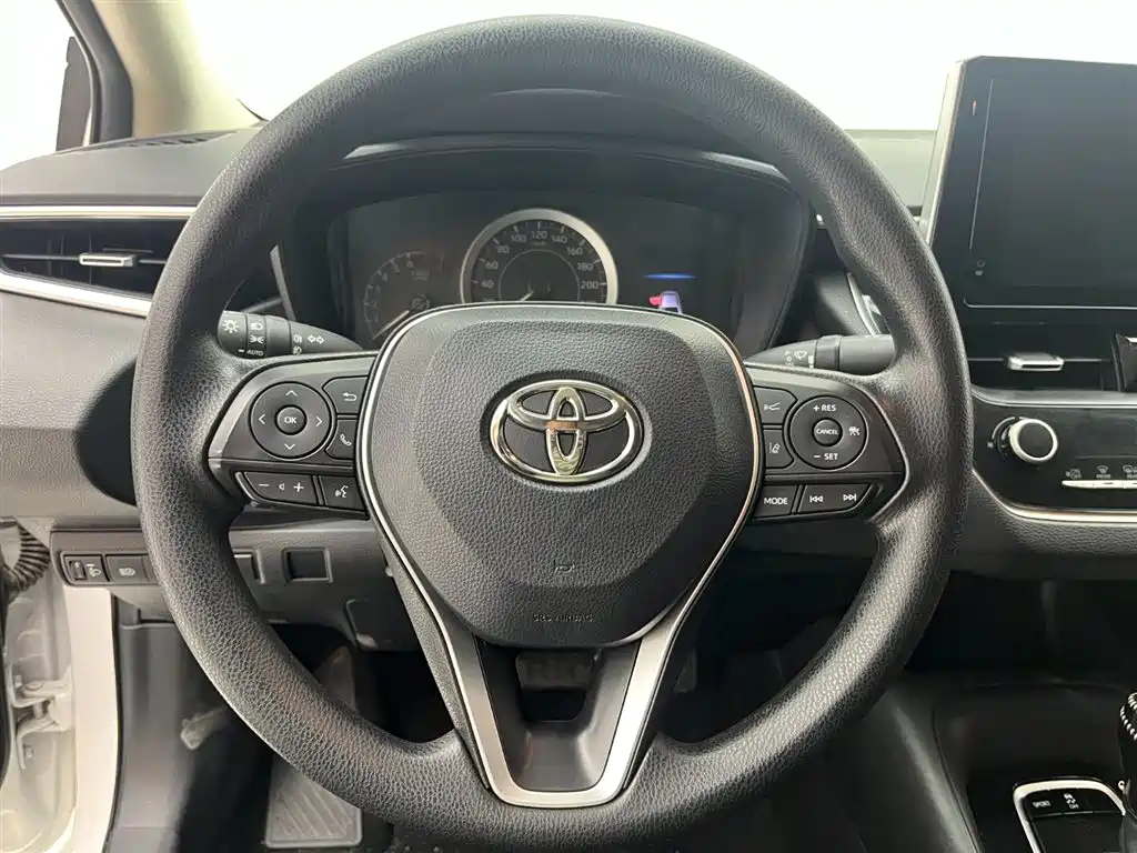 Toyota Corolla 2021 — фото 13