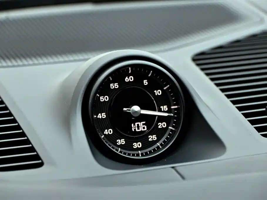 Porsche Cayenne 2025 — фото 18