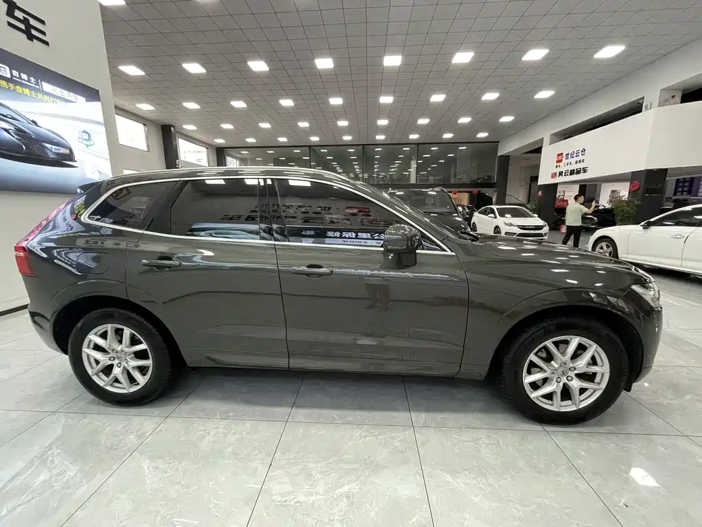 Volvo XC60 2019