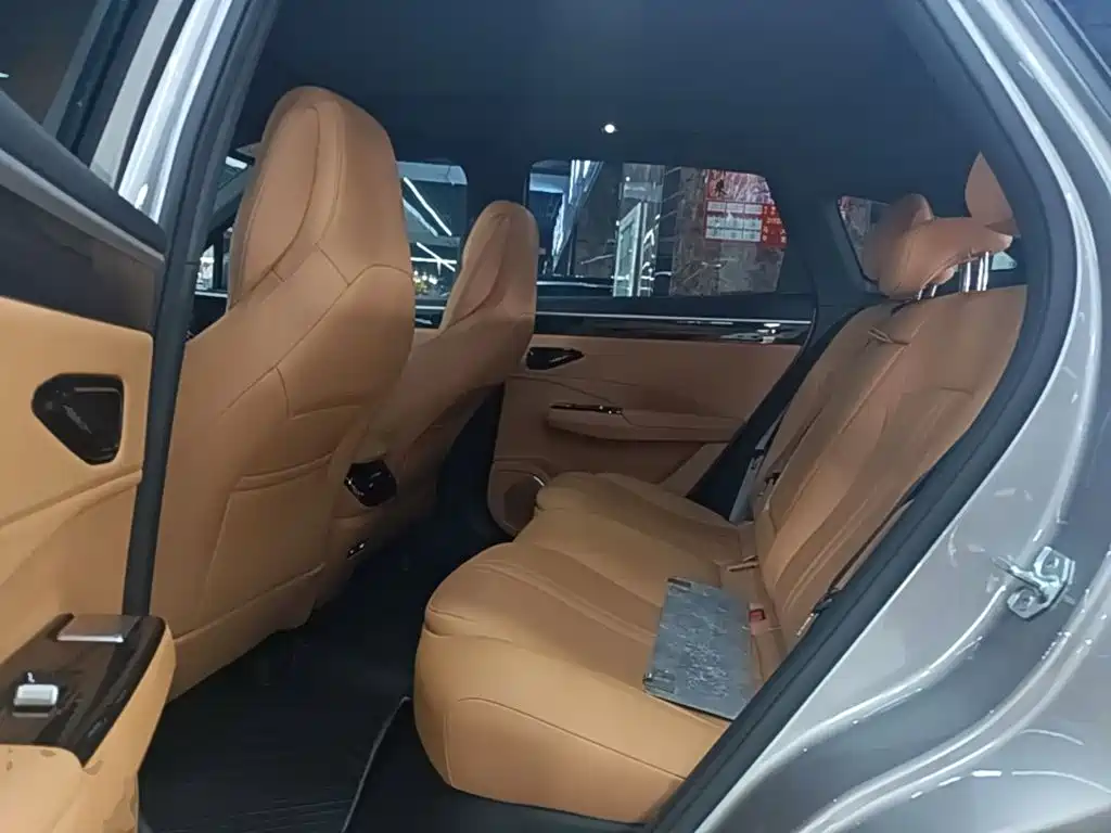Geely Galaxy L7 2026 — фото 17