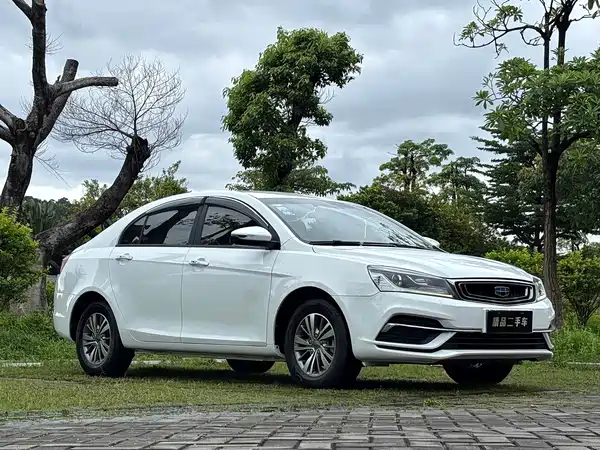 Geely Emgrand 2018