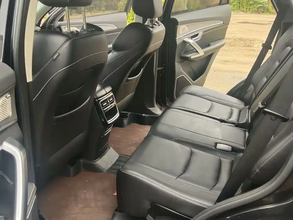 Jetour Jietu X70 PLUS 2021 — фото 12