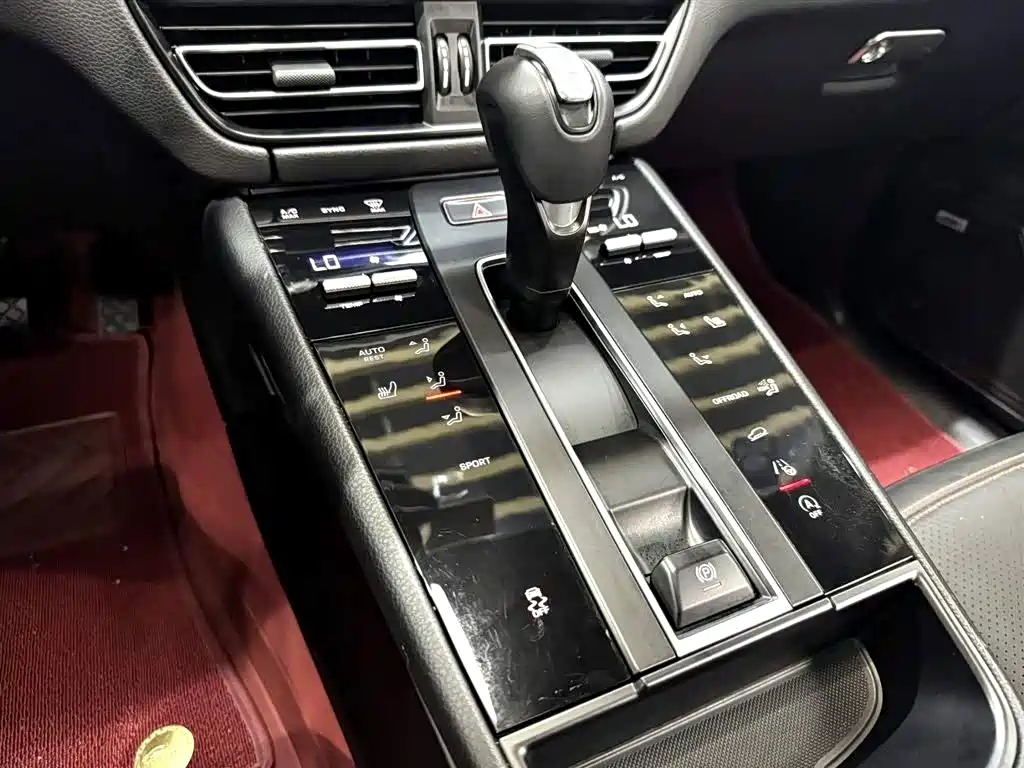 Porsche Macan 2023 — фото 19