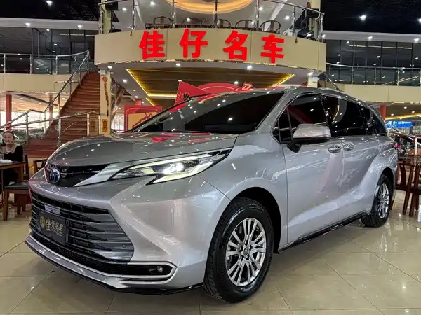 Toyota Sienna 2021